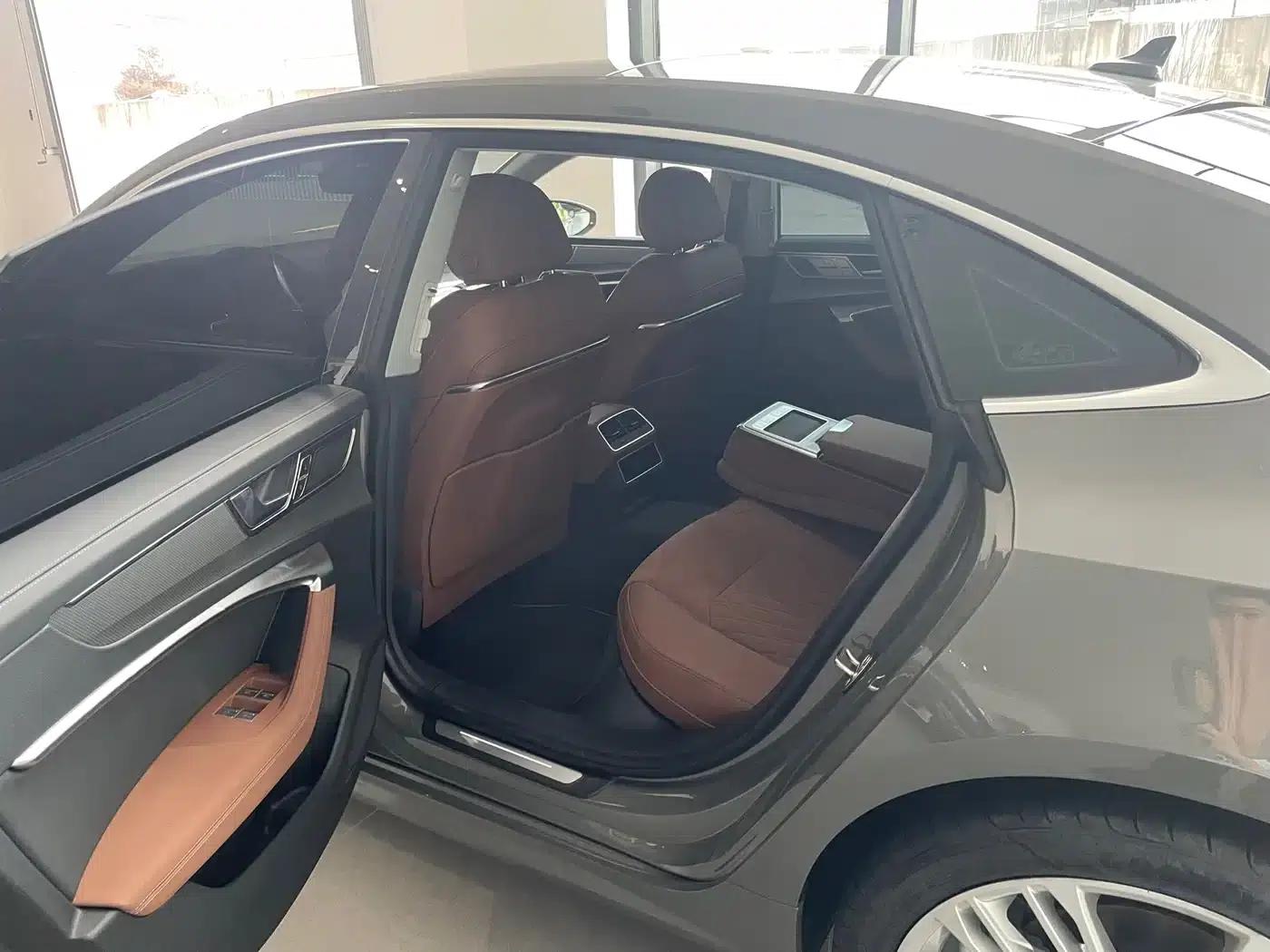 Audi A7L 2024 45 TFSI quattro Luxury Edition — миниатюра 6