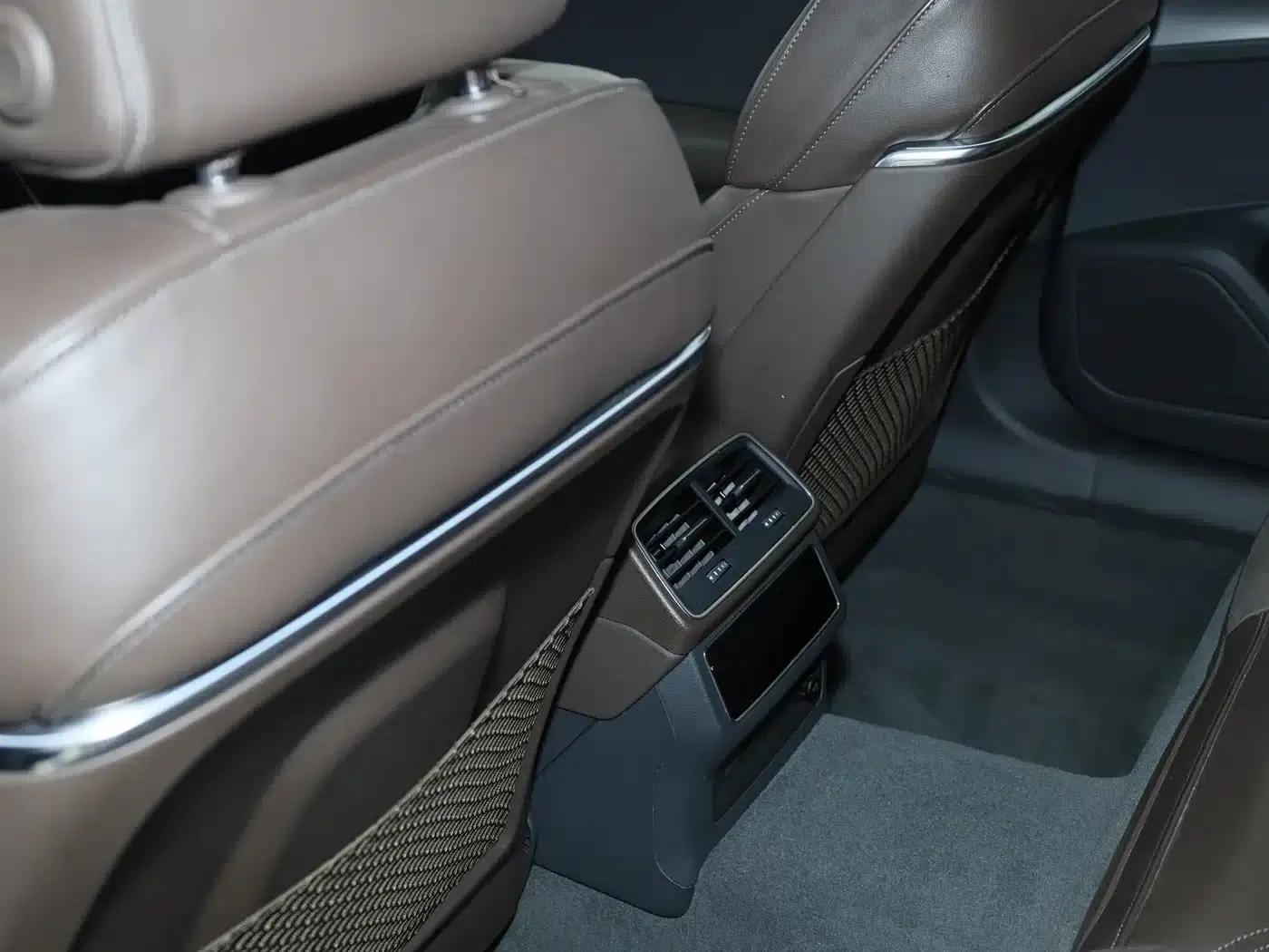 Audi A7L 2024 45TFSI S-line Dream Edition Crystal Package — миниатюра 18
