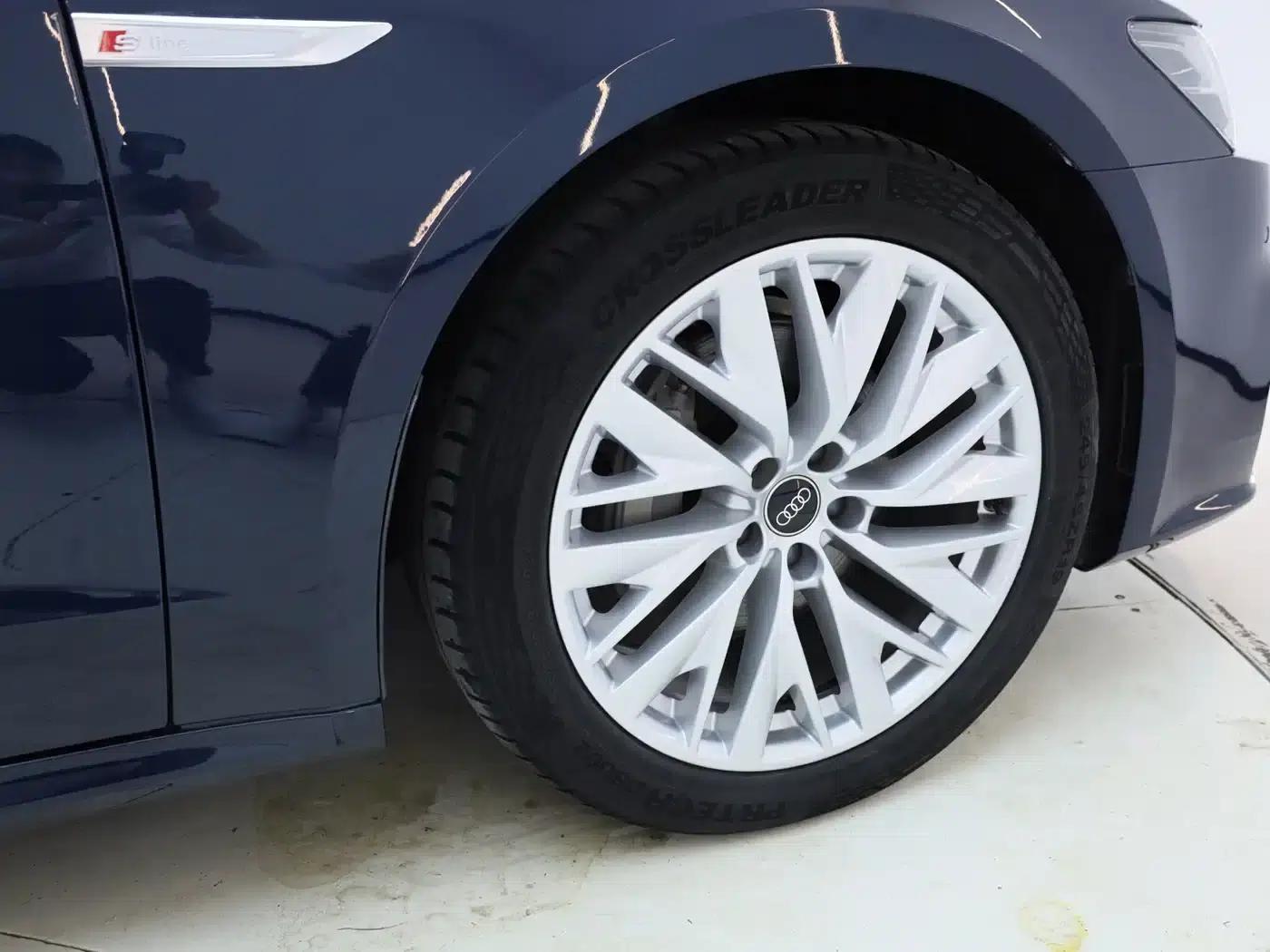 Audi A7L 2024 45TFSI S-line Dream Edition Crystal Package — миниатюра 19