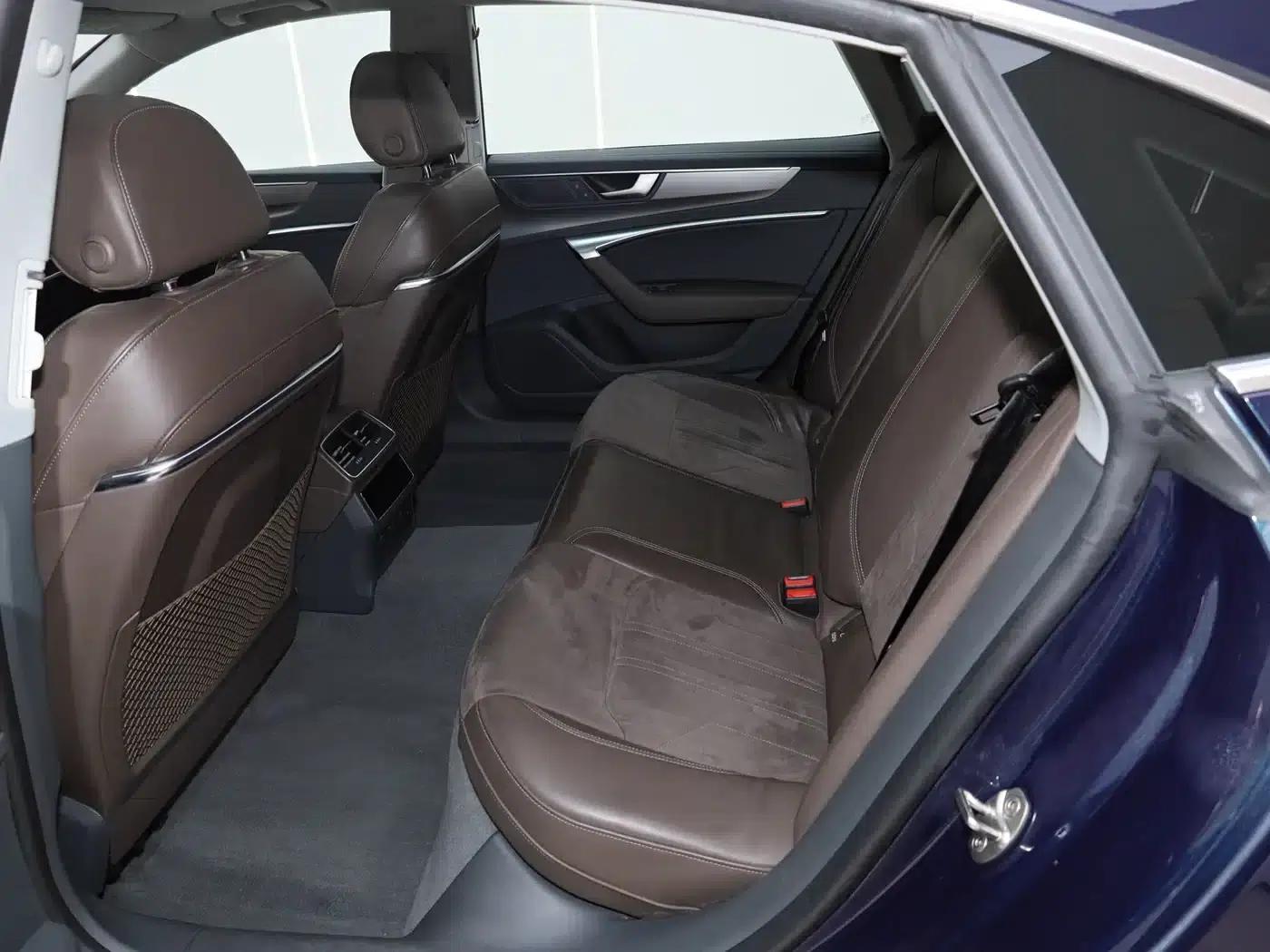 Audi A7L 2024 45TFSI S-line Dream Edition Crystal Package — миниатюра 22