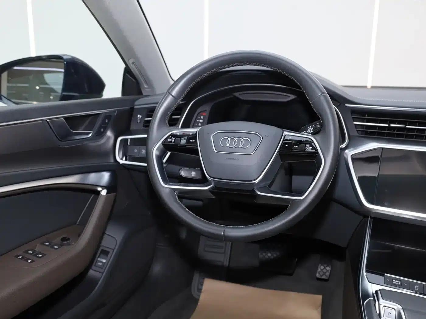 Audi A7L 2024 45TFSI S-line Dream Edition Crystal Package — миниатюра 25