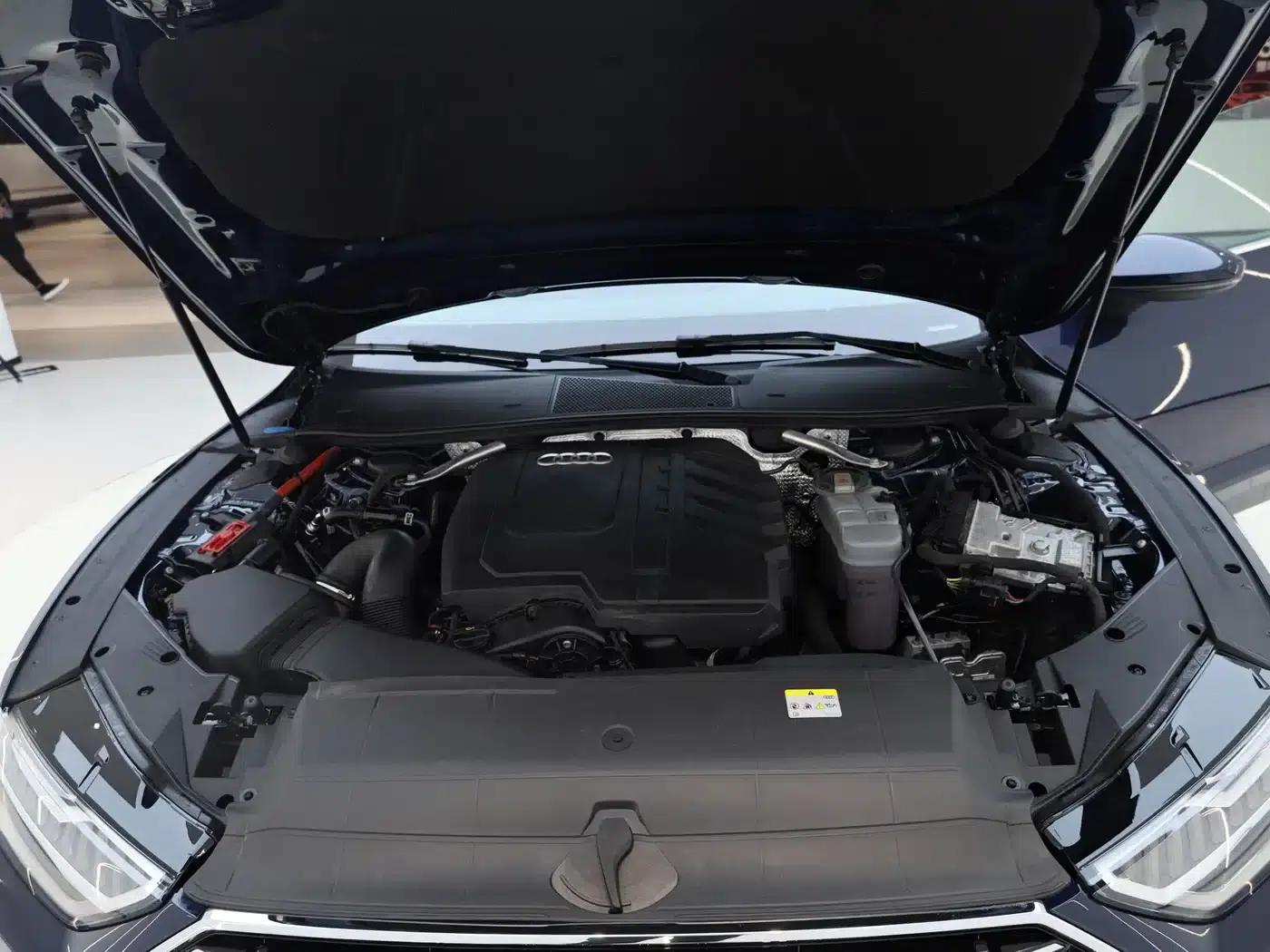 Audi A7L 2024 45TFSI S-line Dream Edition Crystal Package — миниатюра 29