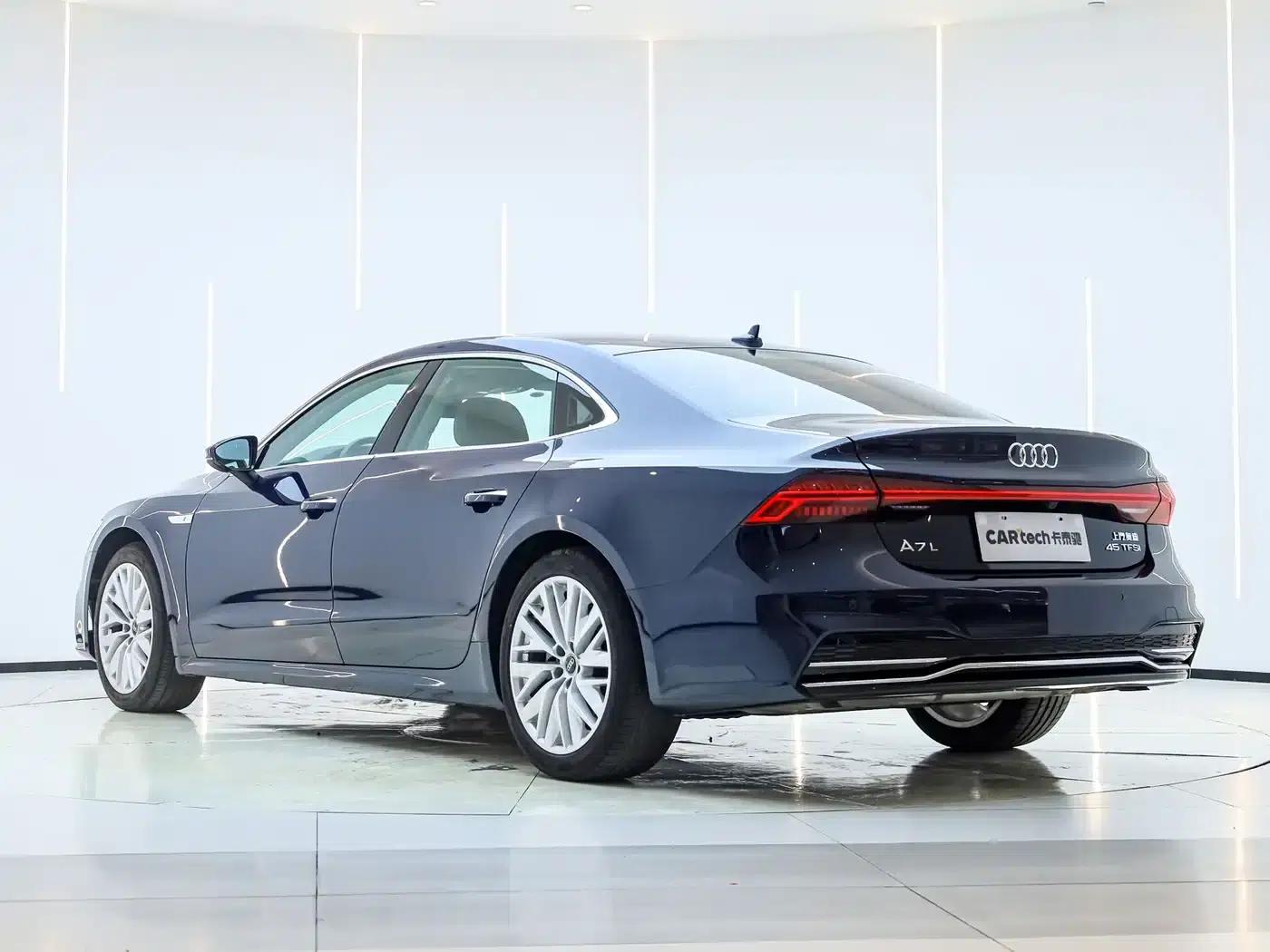 Audi A7L 2024 45TFSI S-line Dream Edition Crystal Package — миниатюра 7