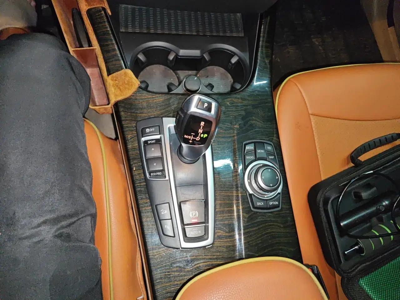 BMW X3 US-spec 2.0 automatic gasoline 5-seater — миниатюра 14