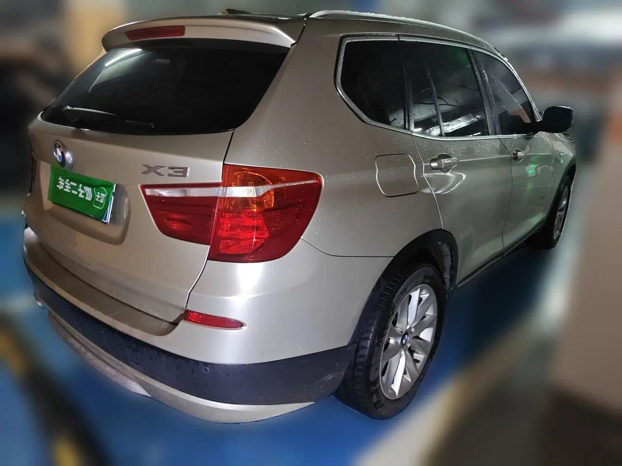 BMW X3 2013 Facelifted xDrive20i Luxury Edition — миниатюра 6