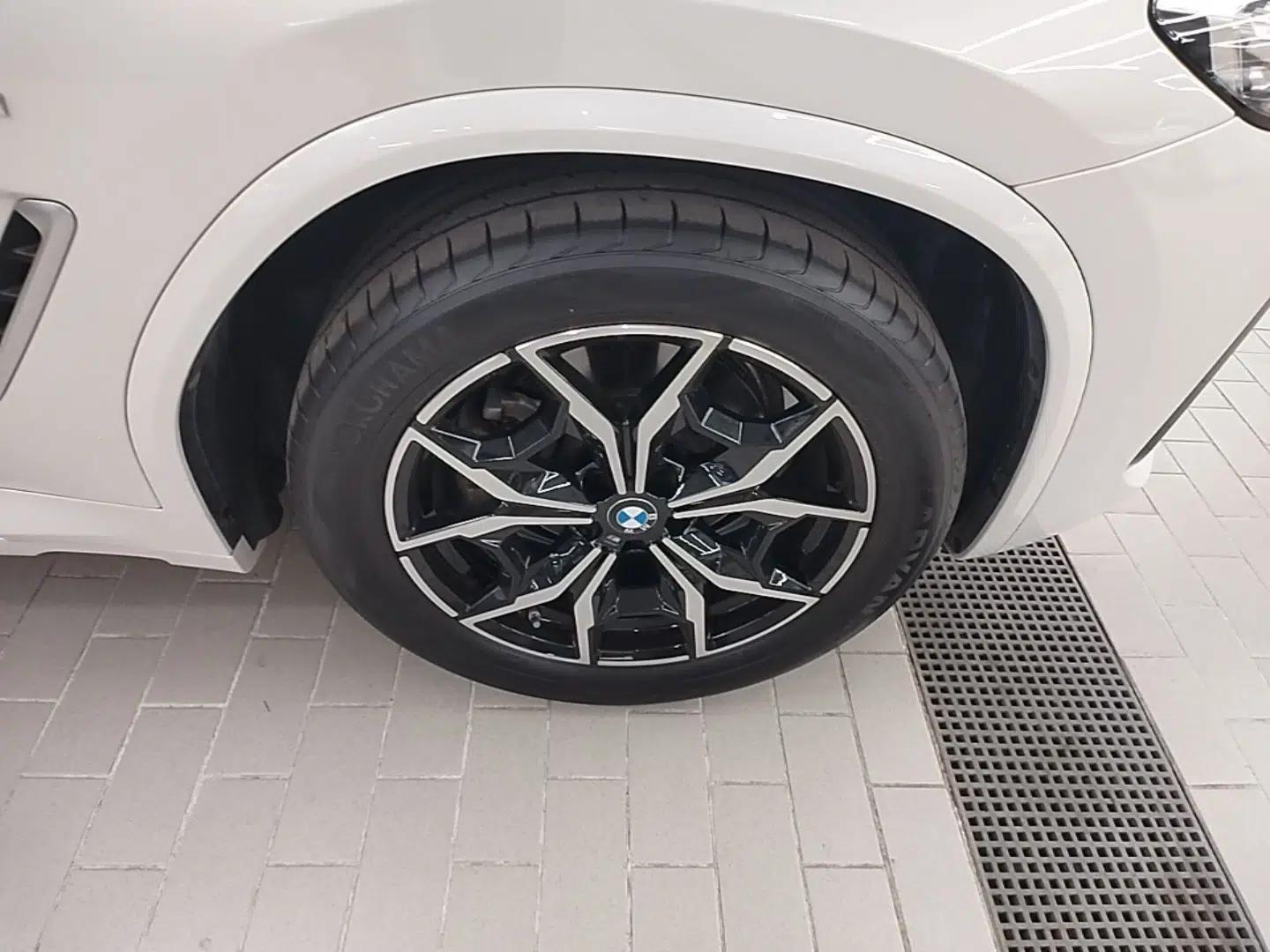 BMW X3 2022 Restyled xDrive25i M Sport Package — миниатюра 11