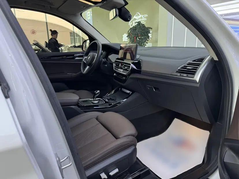 BMW X3 2022 xDrive25i M Sport Package — миниатюра 15