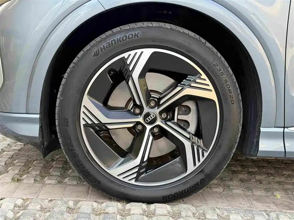 Audi Q4 e-tron 2024 Model 40 e-tron Trailblazer — миниатюра 14