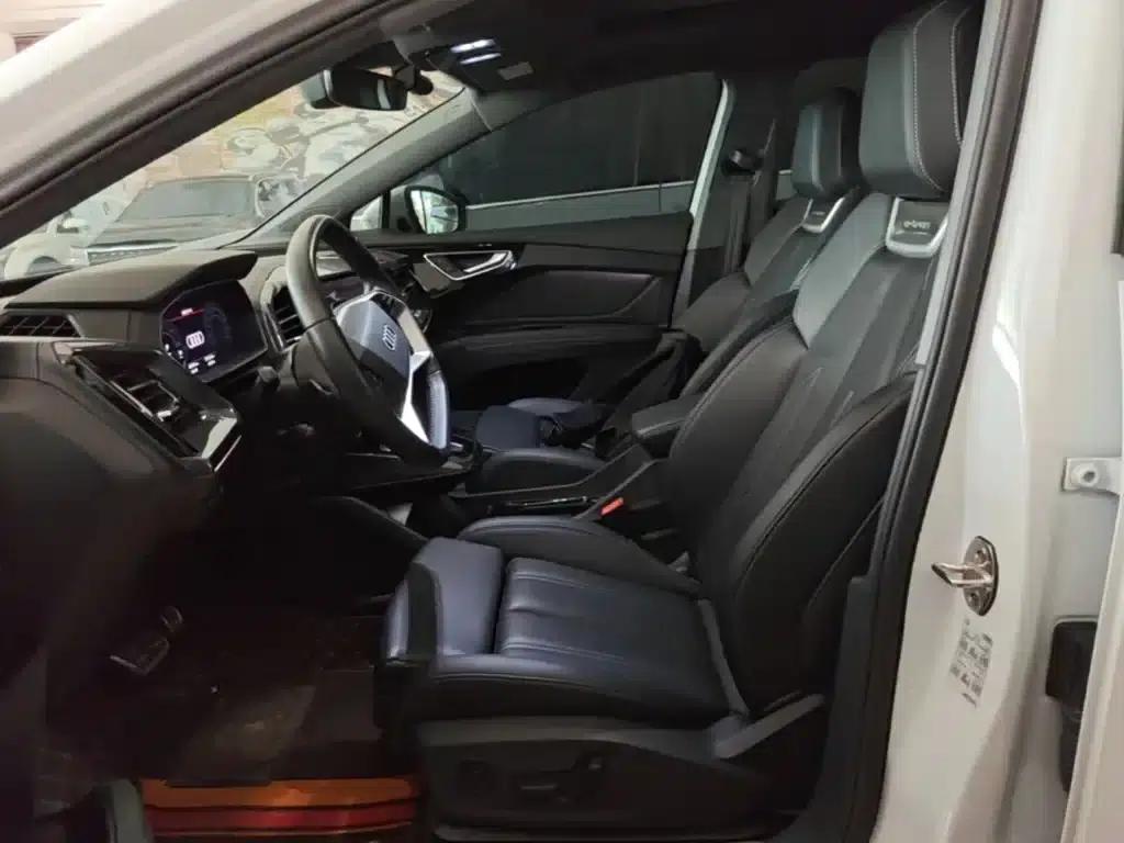 Audi Q4 e-tron 2023 Model 40 e-tron Trailblazer — миниатюра 15