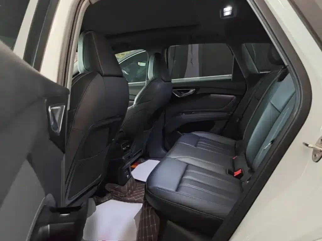 Audi Q4 e-tron 2023 Model 40 e-tron Trailblazer — миниатюра 17