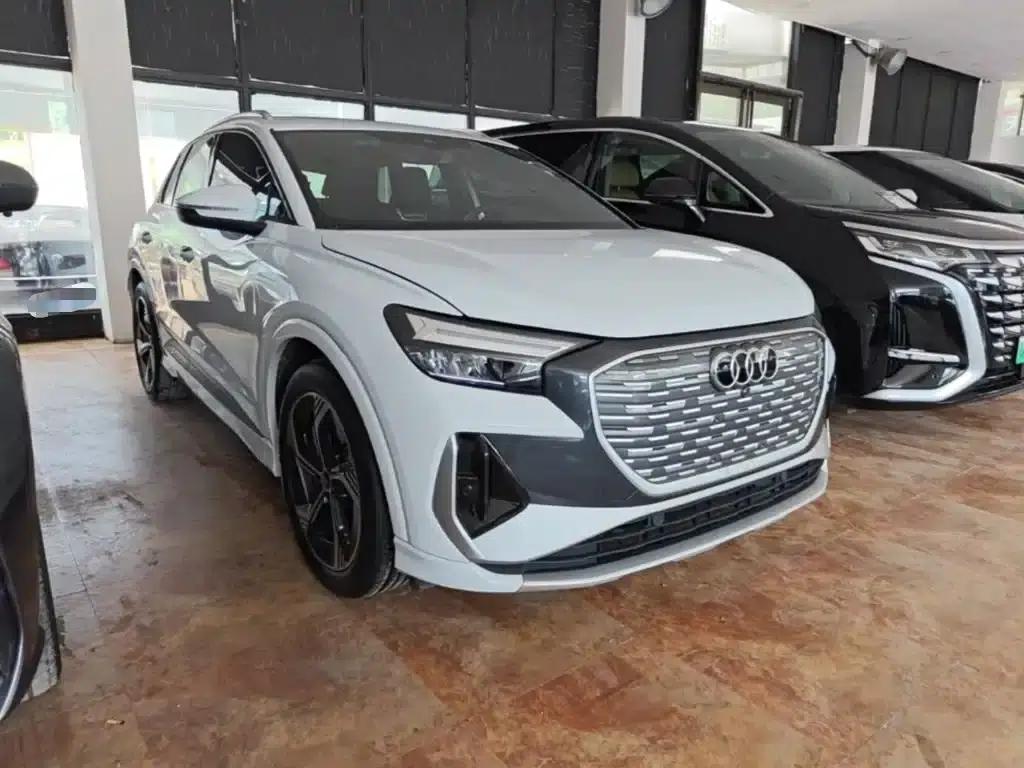 Audi Q4 e-tron 2023 Model 40 e-tron Trailblazer — миниатюра 4