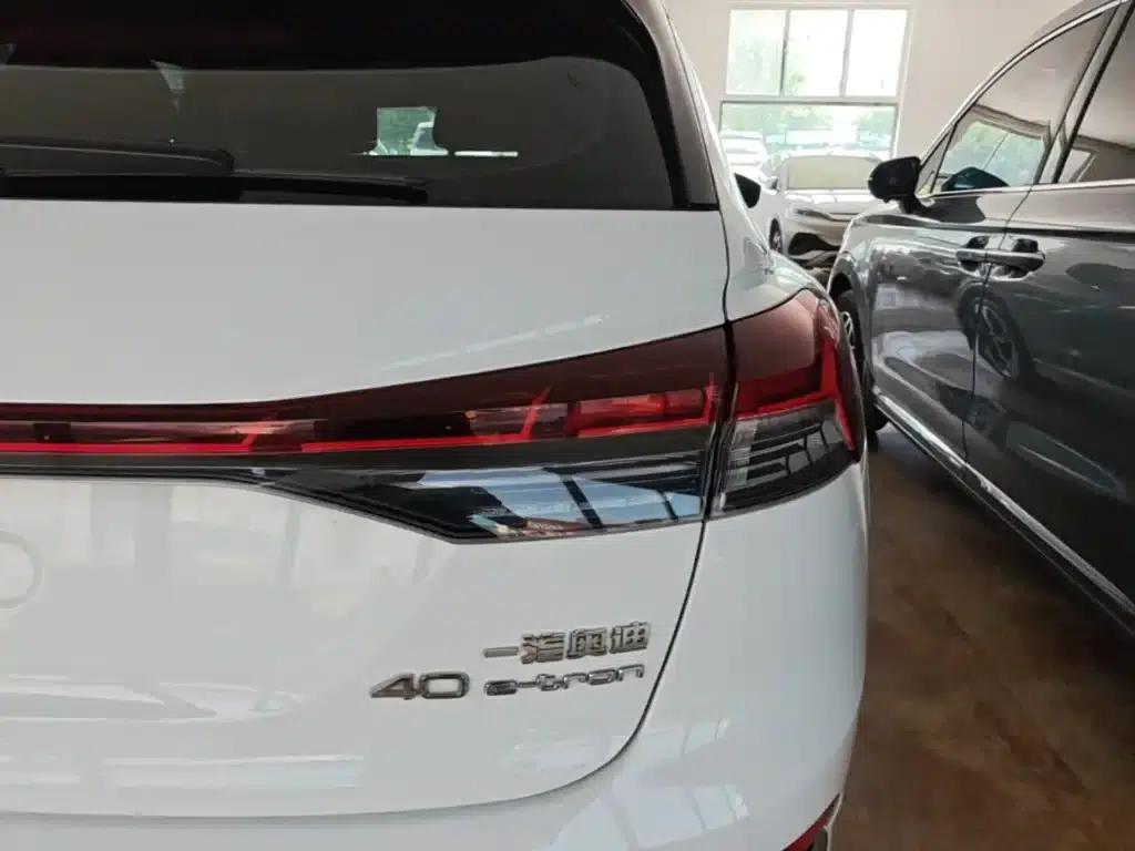 Audi Q4 e-tron 2023 Model 40 e-tron Trailblazer — миниатюра 8