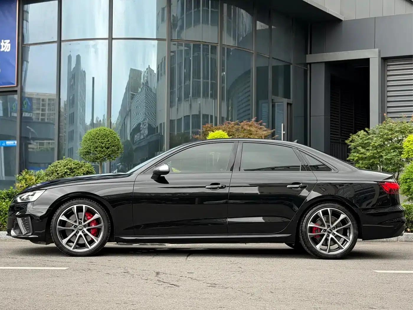 2024 Audi S4 3.0TFSI — миниатюра 5