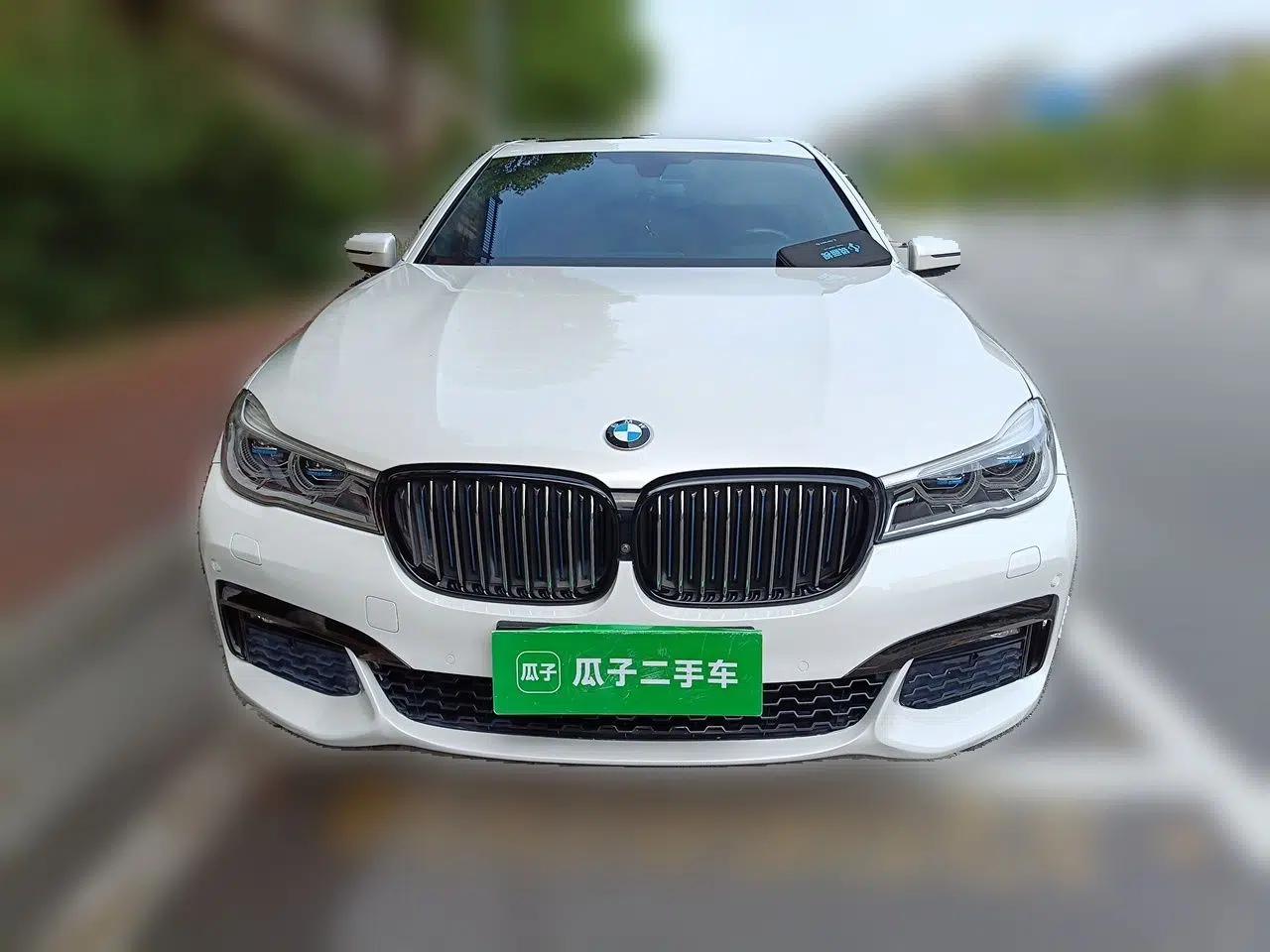 BMW 7 Series New Energy 2018 740Le xDrive — миниатюра 2