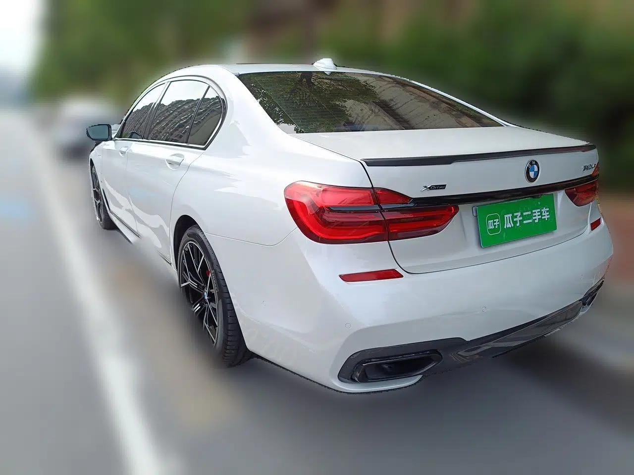 BMW 7 Series New Energy 2018 740Le xDrive — миниатюра 4