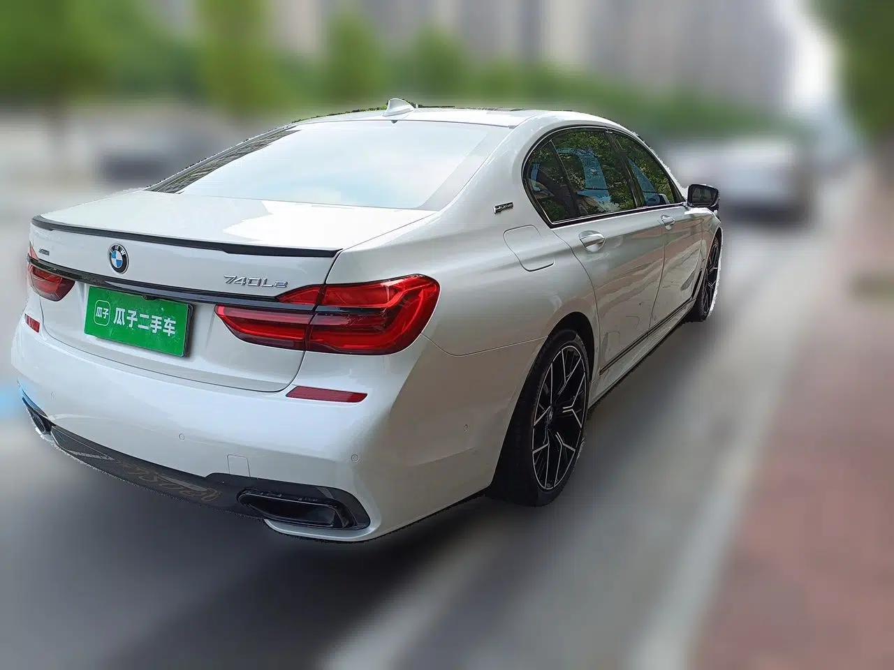 BMW 7 Series New Energy 2018 740Le xDrive — миниатюра 6