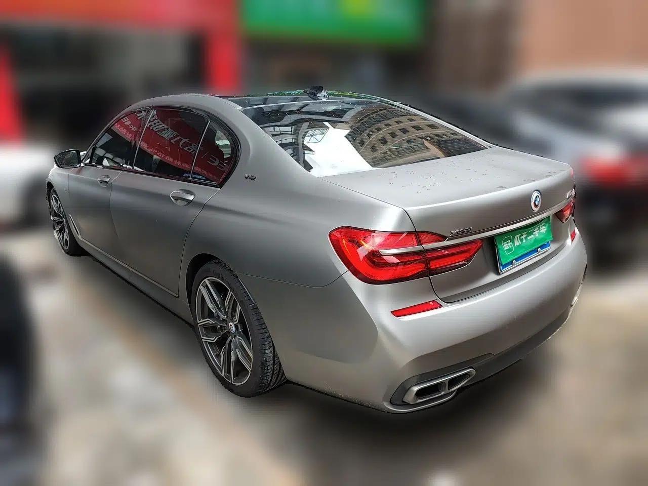 BMW 7 Series 2017 M760Li xDrive — миниатюра 4