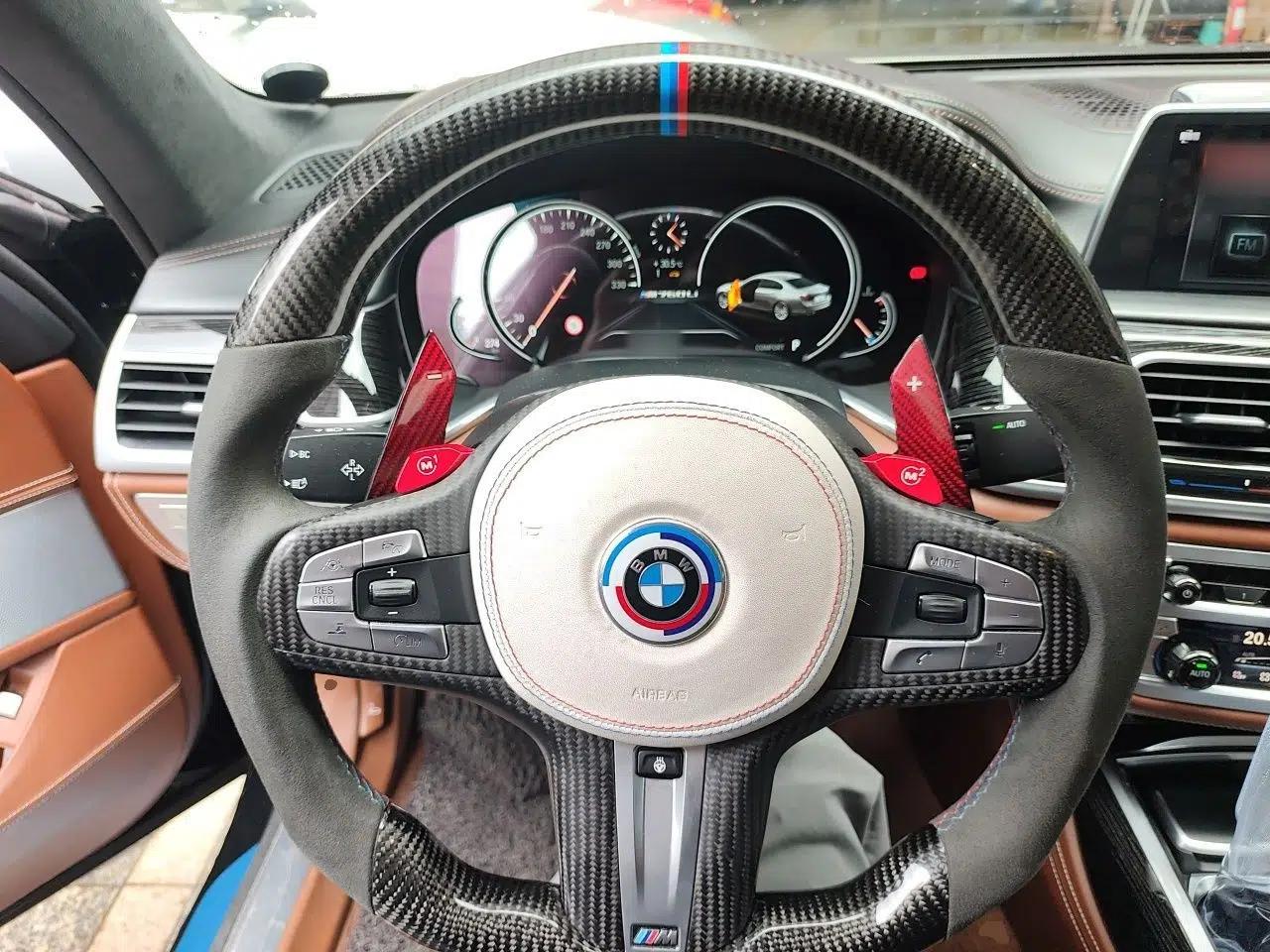 BMW 7 Series 2017 M760Li xDrive — миниатюра 10
