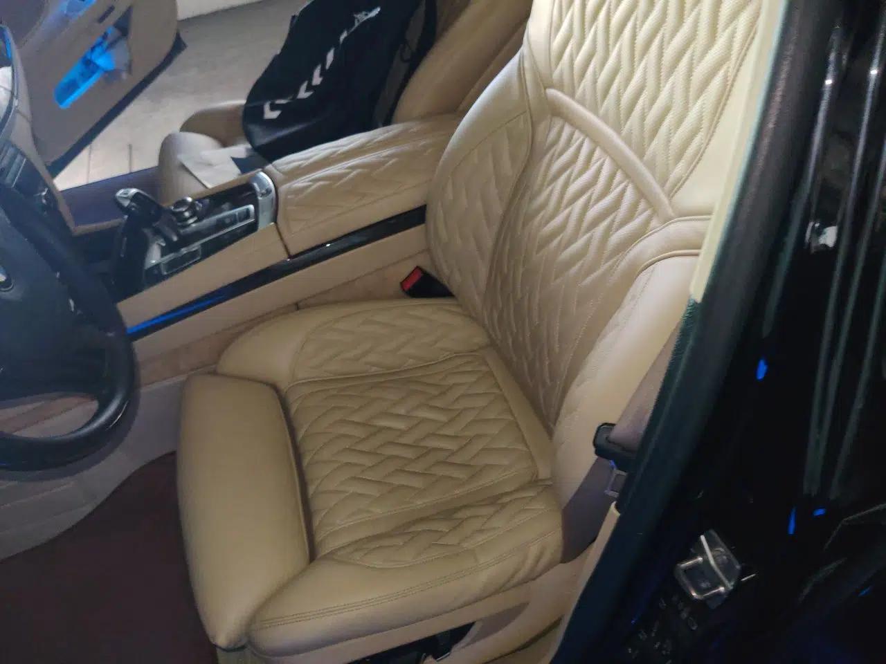 BMW 7 Series 2010 750Li — миниатюра 15