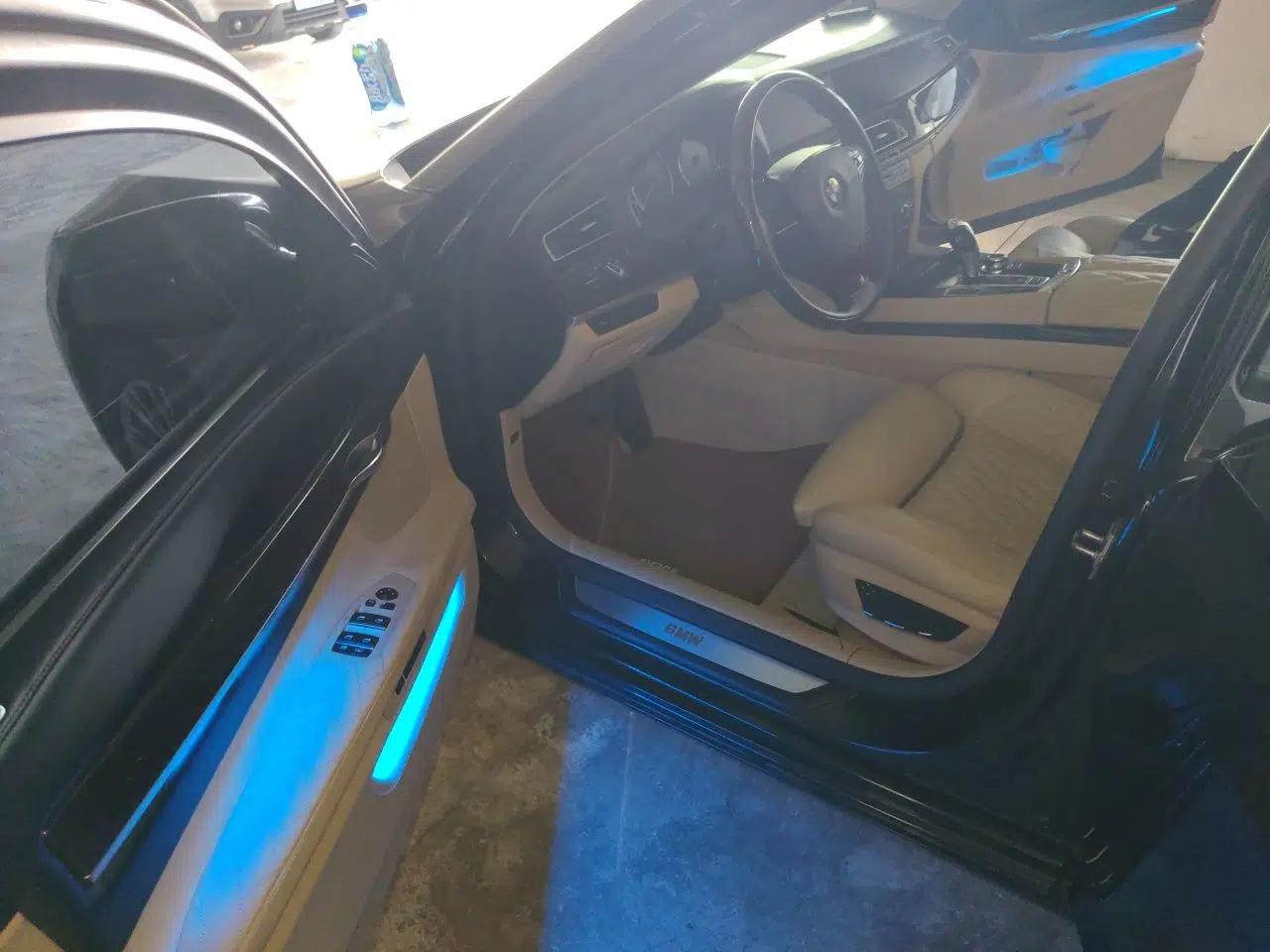BMW 7 Series 2010 750Li — миниатюра 16