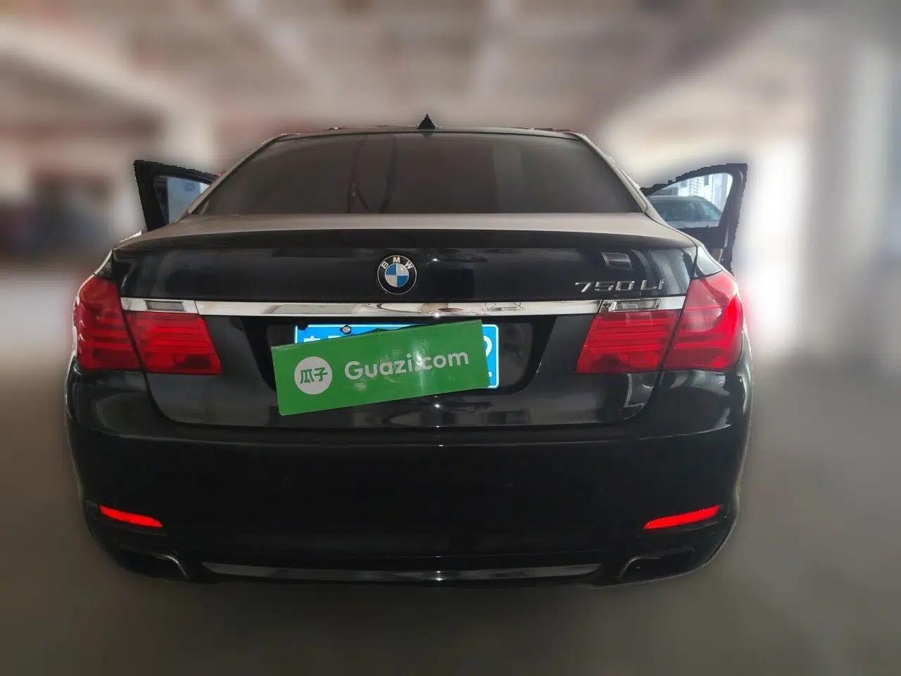 BMW 7 Series 2010 750Li — миниатюра 5