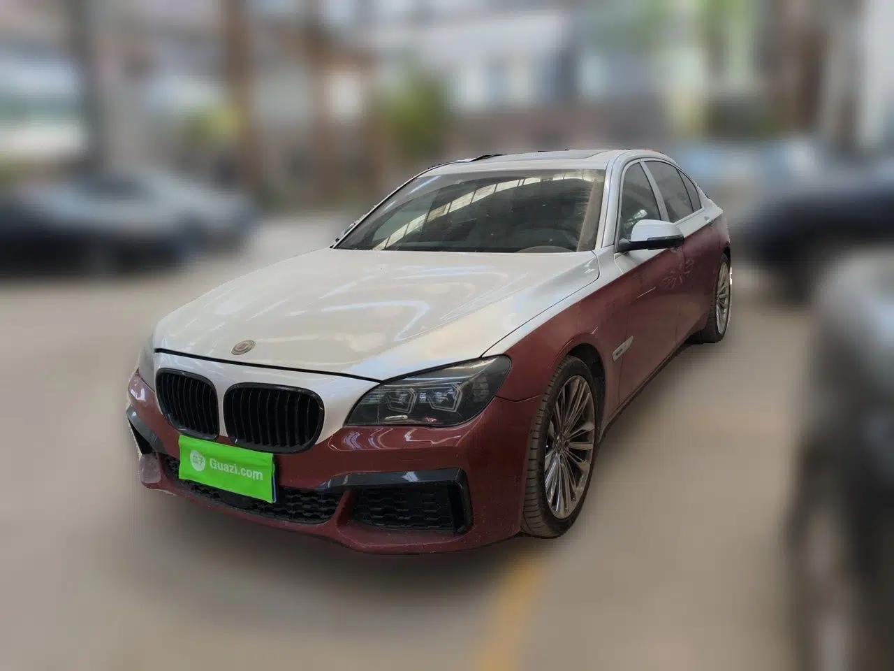 BMW 7 Series 2013 730Li Leading Model — миниатюра 1