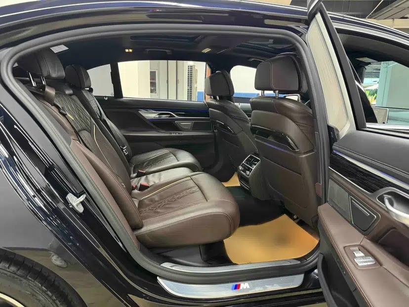 BMW 7 Series 2019 Restyled 730Li M Sport Package — миниатюра 20