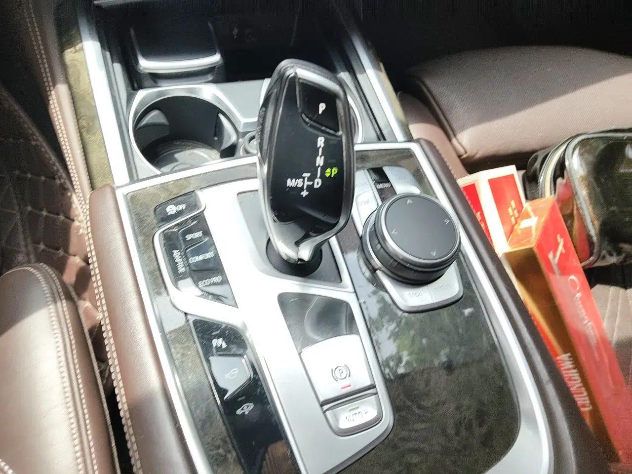 BMW 7 Series 2018 730Li Luxury Model Excellence Package — миниатюра 14
