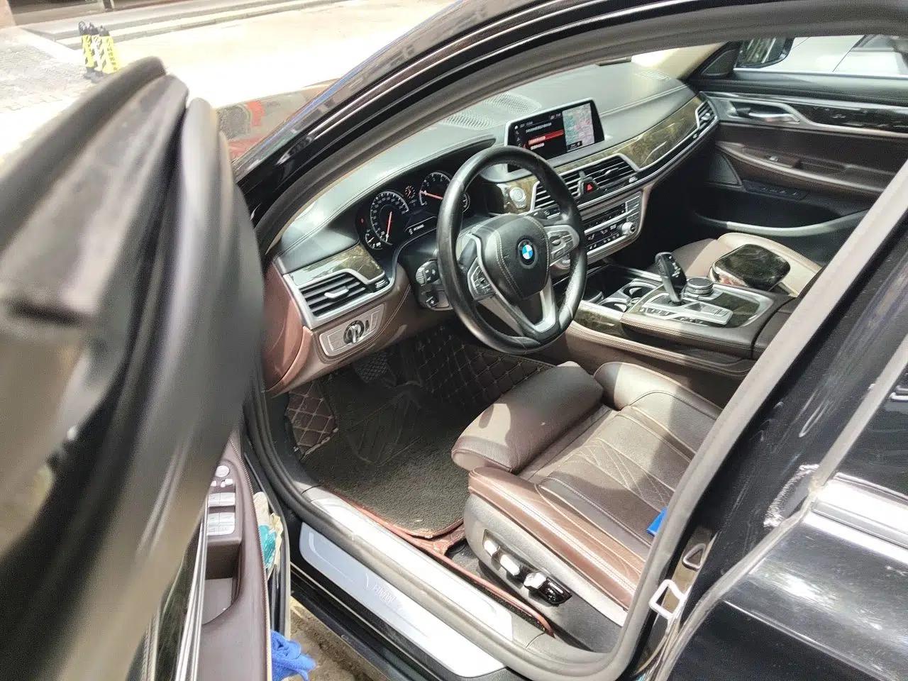 BMW 7 Series 2018 730Li Luxury Model Excellence Package — миниатюра 16