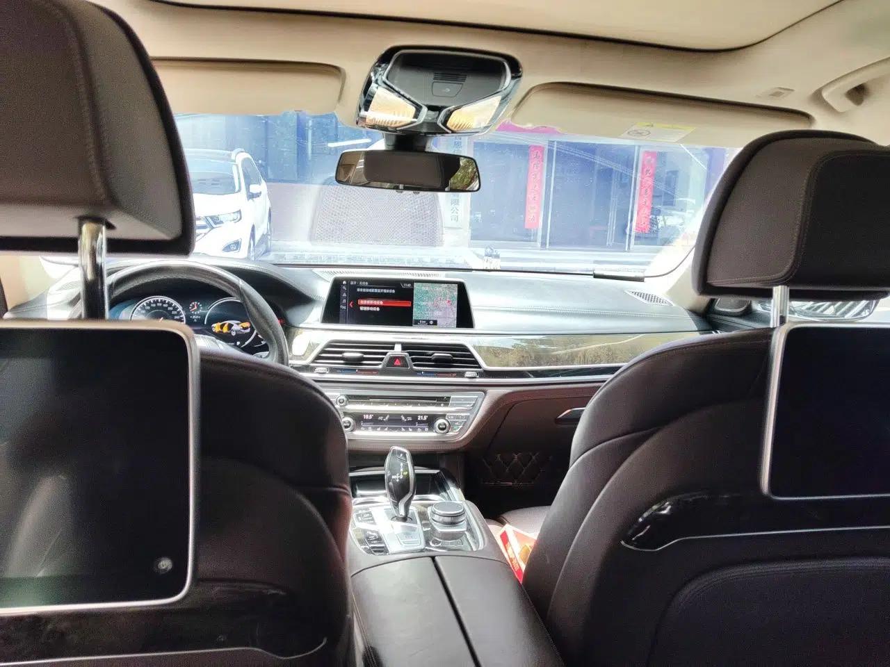 BMW 7 Series 2018 730Li Luxury Model Excellence Package — миниатюра 18