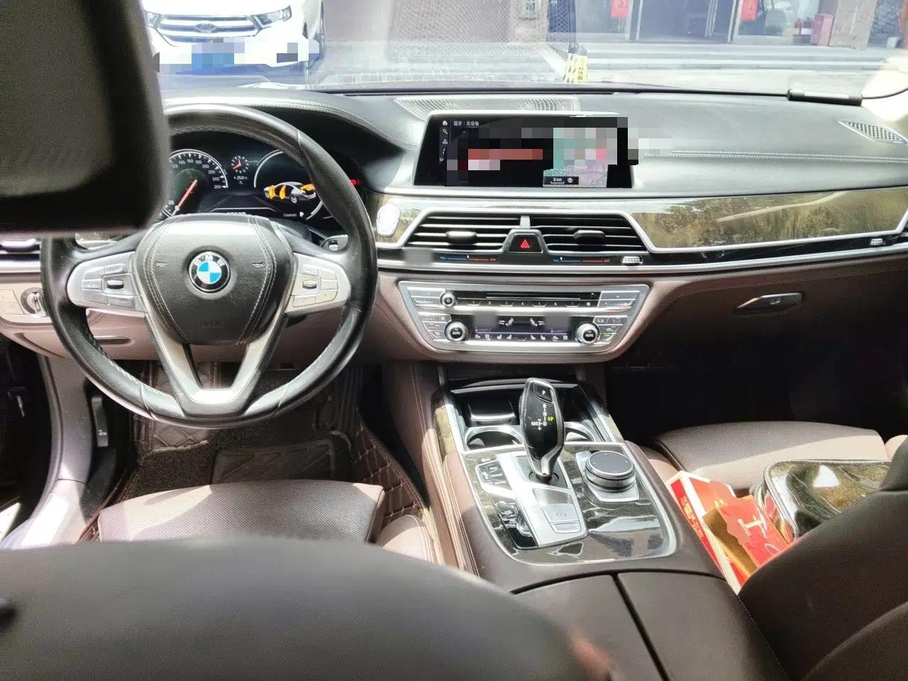 BMW 7 Series 2018 730Li Luxury Model Excellence Package — миниатюра 9