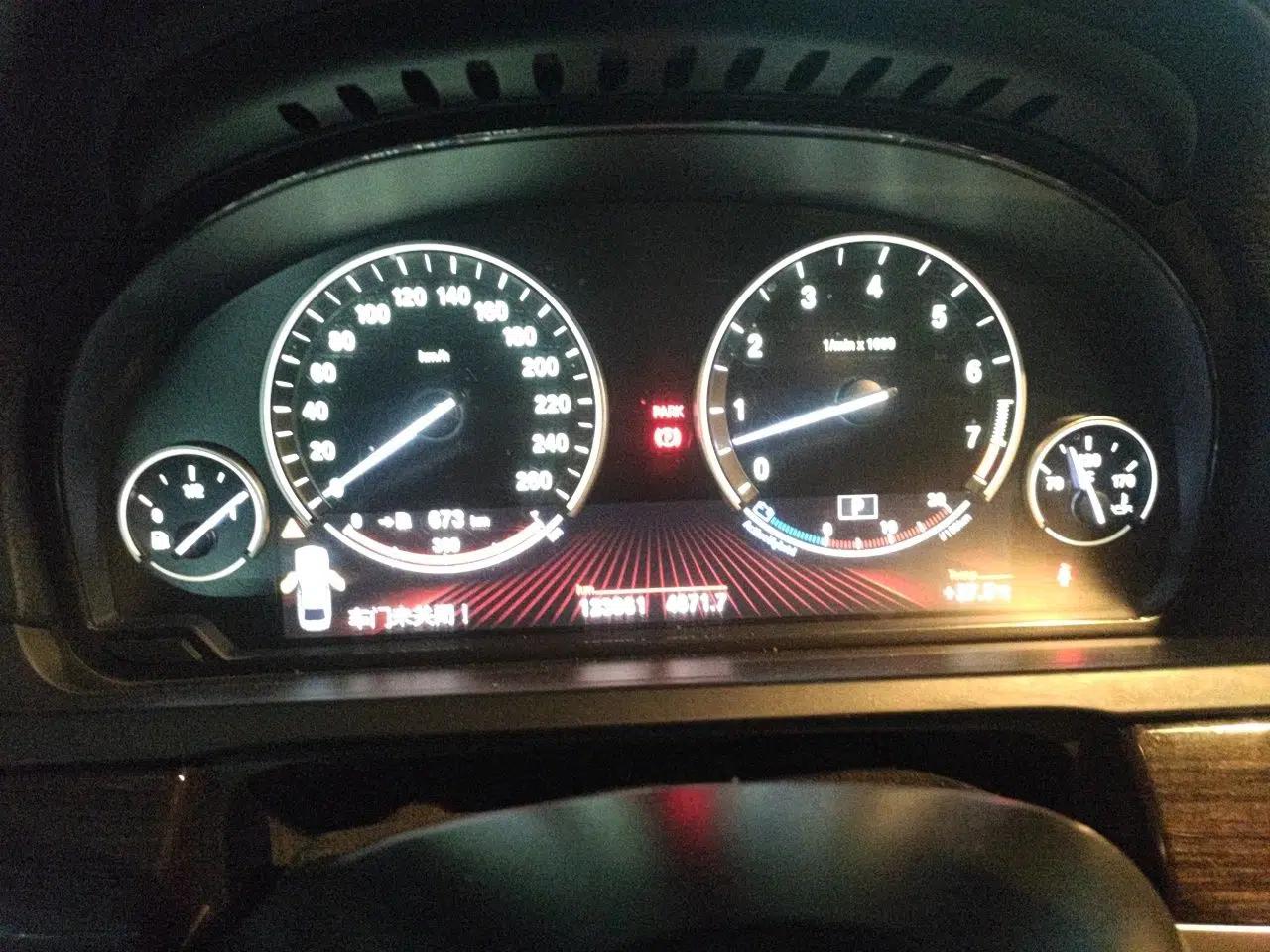 BMW 7 Series 2010 4.4T hybrid version — миниатюра 11