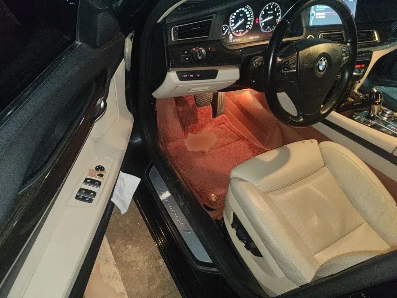 BMW 7 Series 2010 4.4T hybrid version — миниатюра 16