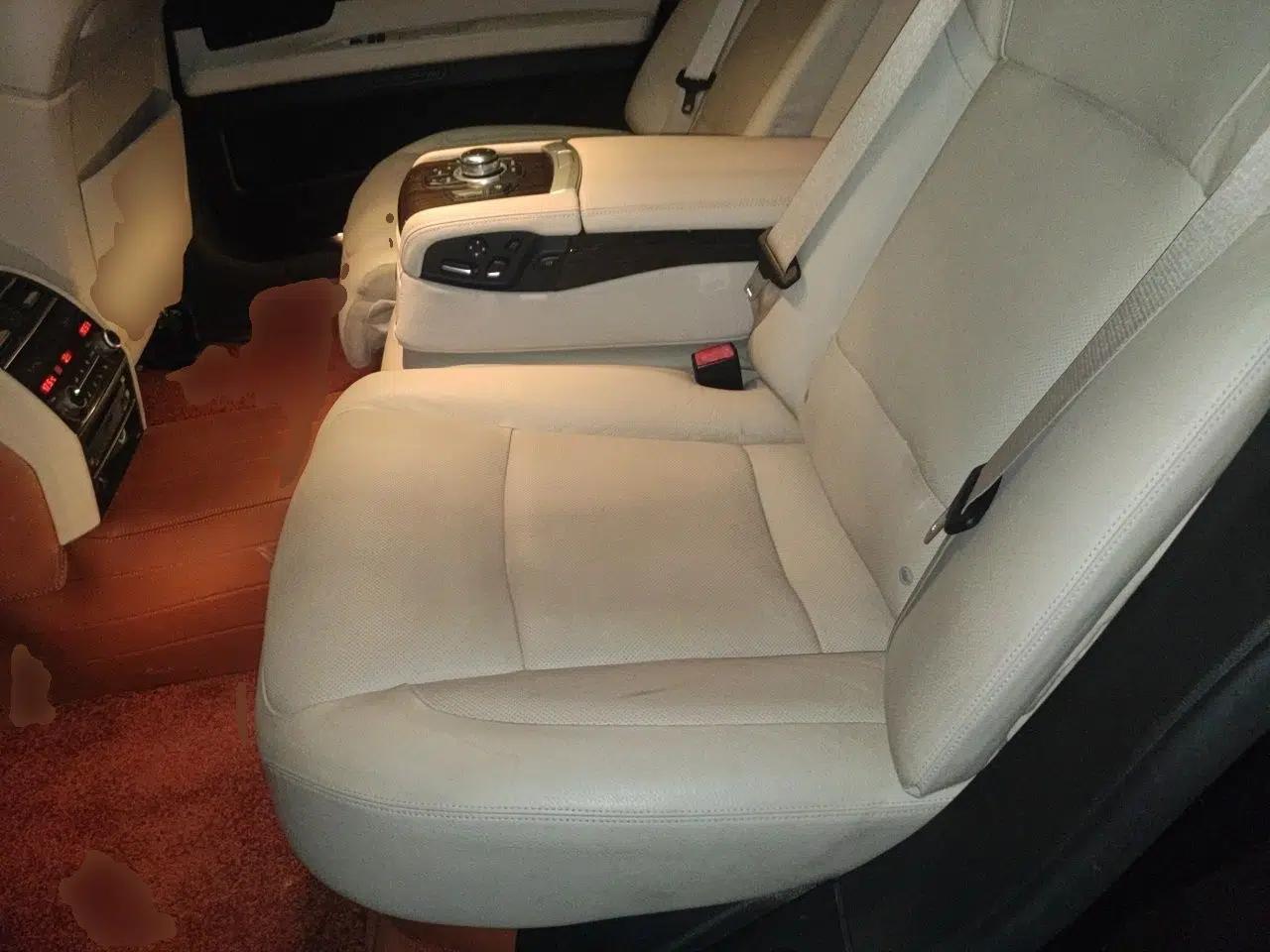 BMW 7 Series 2010 4.4T hybrid version — миниатюра 17