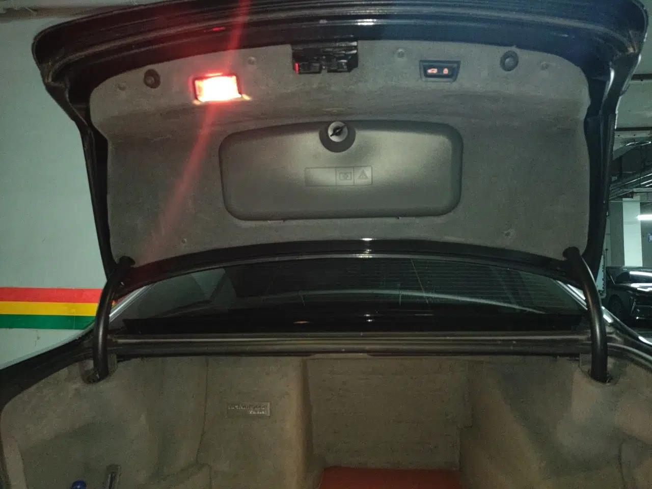 BMW 7 Series 2010 4.4T hybrid version — миниатюра 19