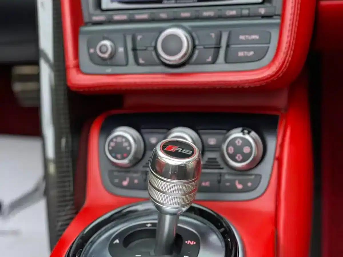 2014 Audi R8 Spyder 5.2 FSI quattro — миниатюра 11