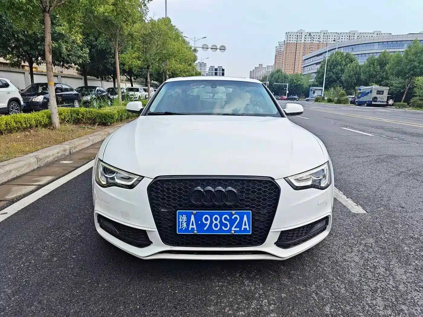 2012 Audi S5 3.0T Sportback — миниатюра 2