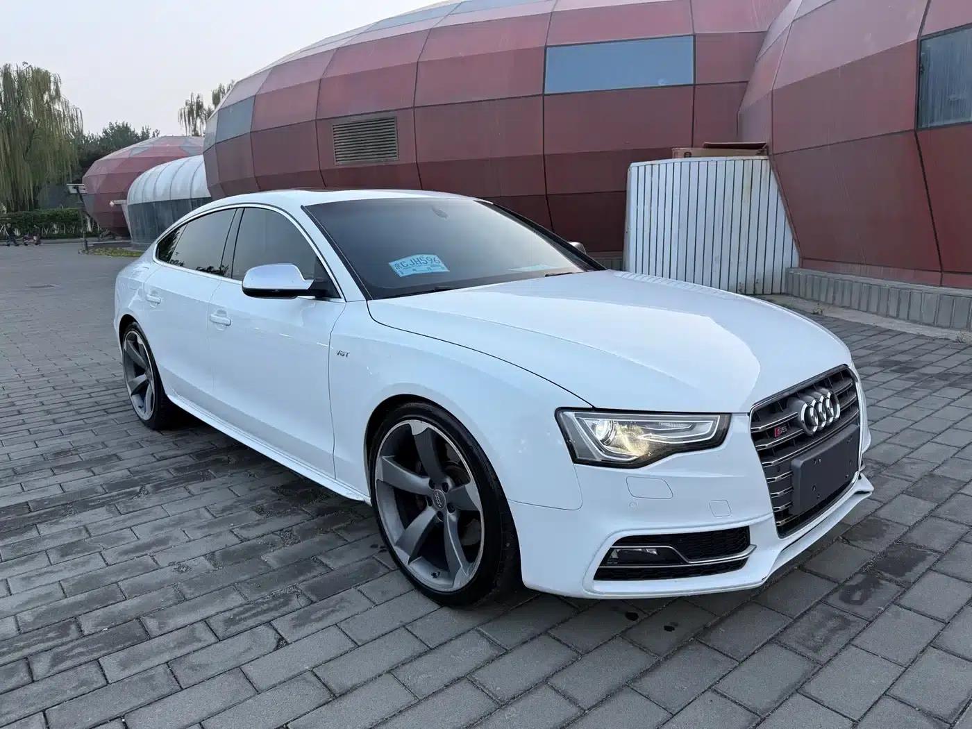 2012 Audi S5 3.0T Sportback — миниатюра 3