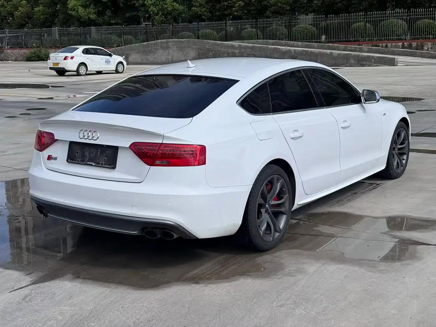 2012 Audi S5 3.0T Sportback — миниатюра 8