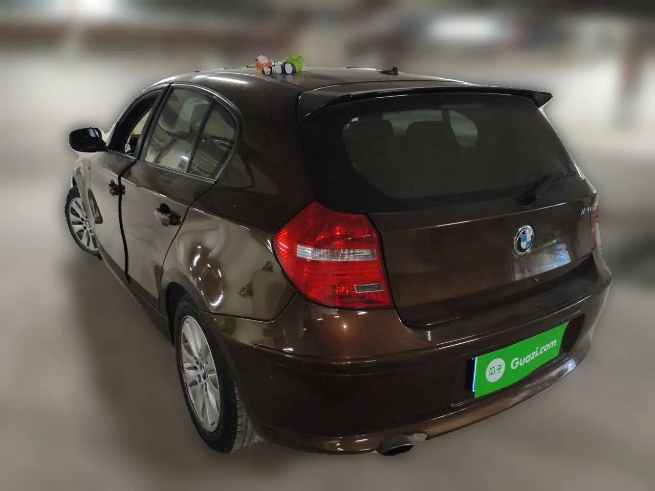 BMW 1 Series 2011 120i two-door coupe — миниатюра 4