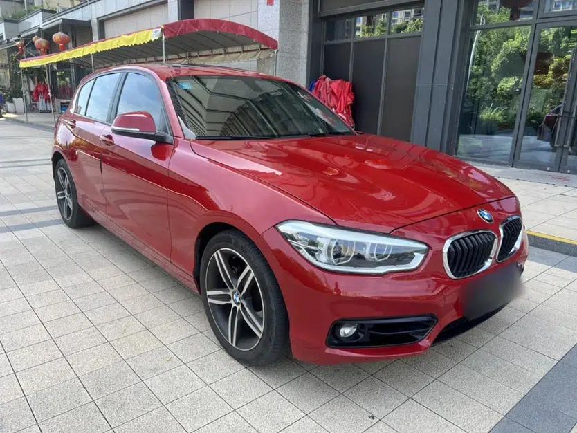 BMW 1 Series 2018 118i Sport Design Package — миниатюра 14