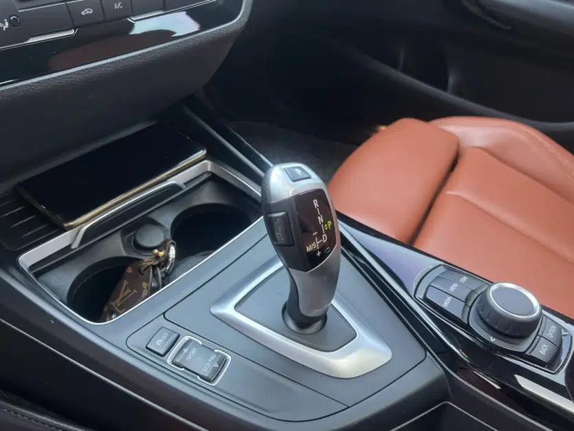 BMW 1 Series 2018 118i Sport Design Package — миниатюра 22