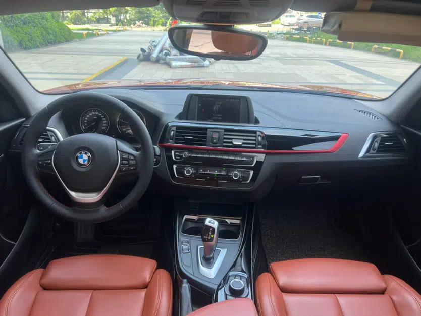 BMW 1 Series 2018 118i Sport Design Package — миниатюра 29