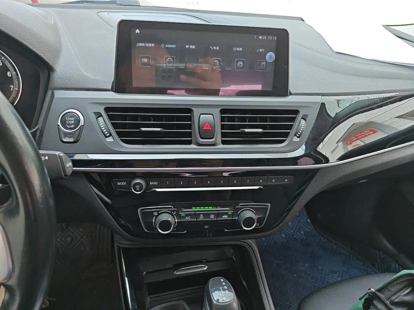 BMW 1 Series 2018 118i Sport Edition — миниатюра 15