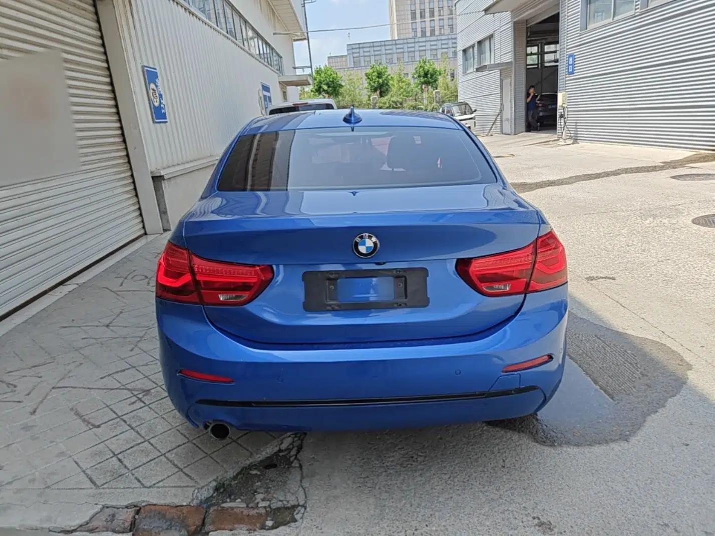BMW 1 Series 2018 118i Sport Edition — миниатюра 5