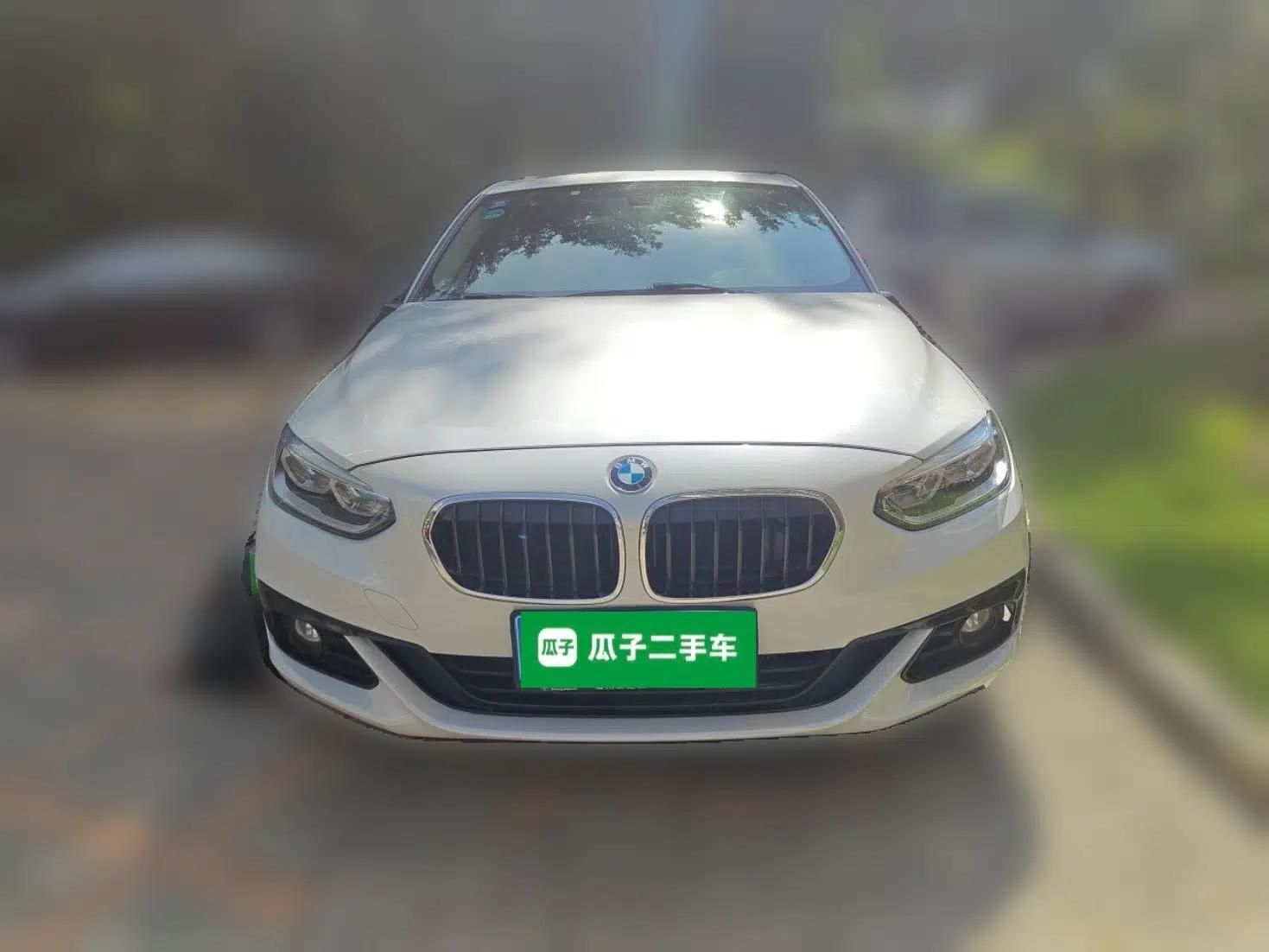 BMW 1 Series 2017 118i Sport Edition — миниатюра 2