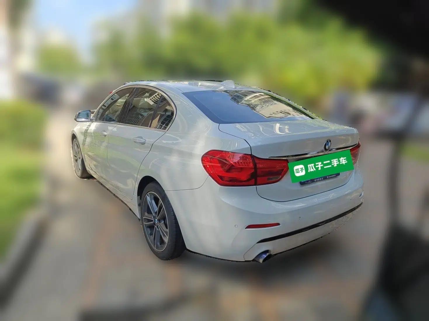 BMW 1 Series 2017 118i Sport Edition — миниатюра 4