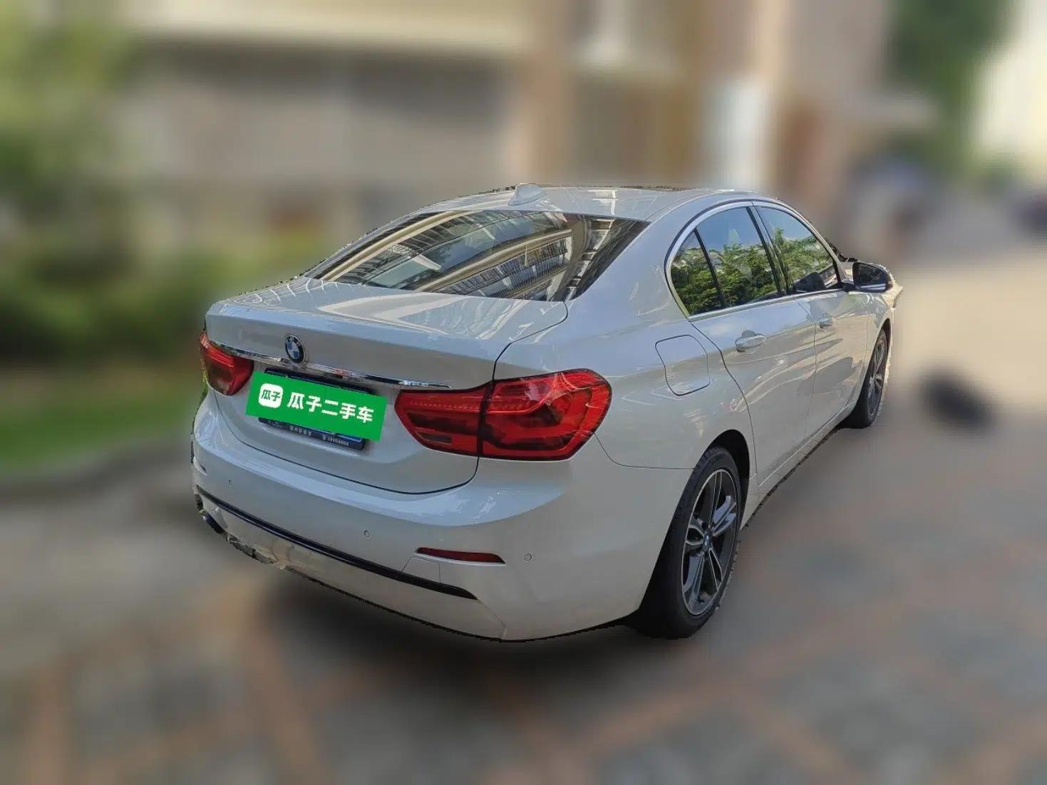 BMW 1 Series 2017 118i Sport Edition — миниатюра 6