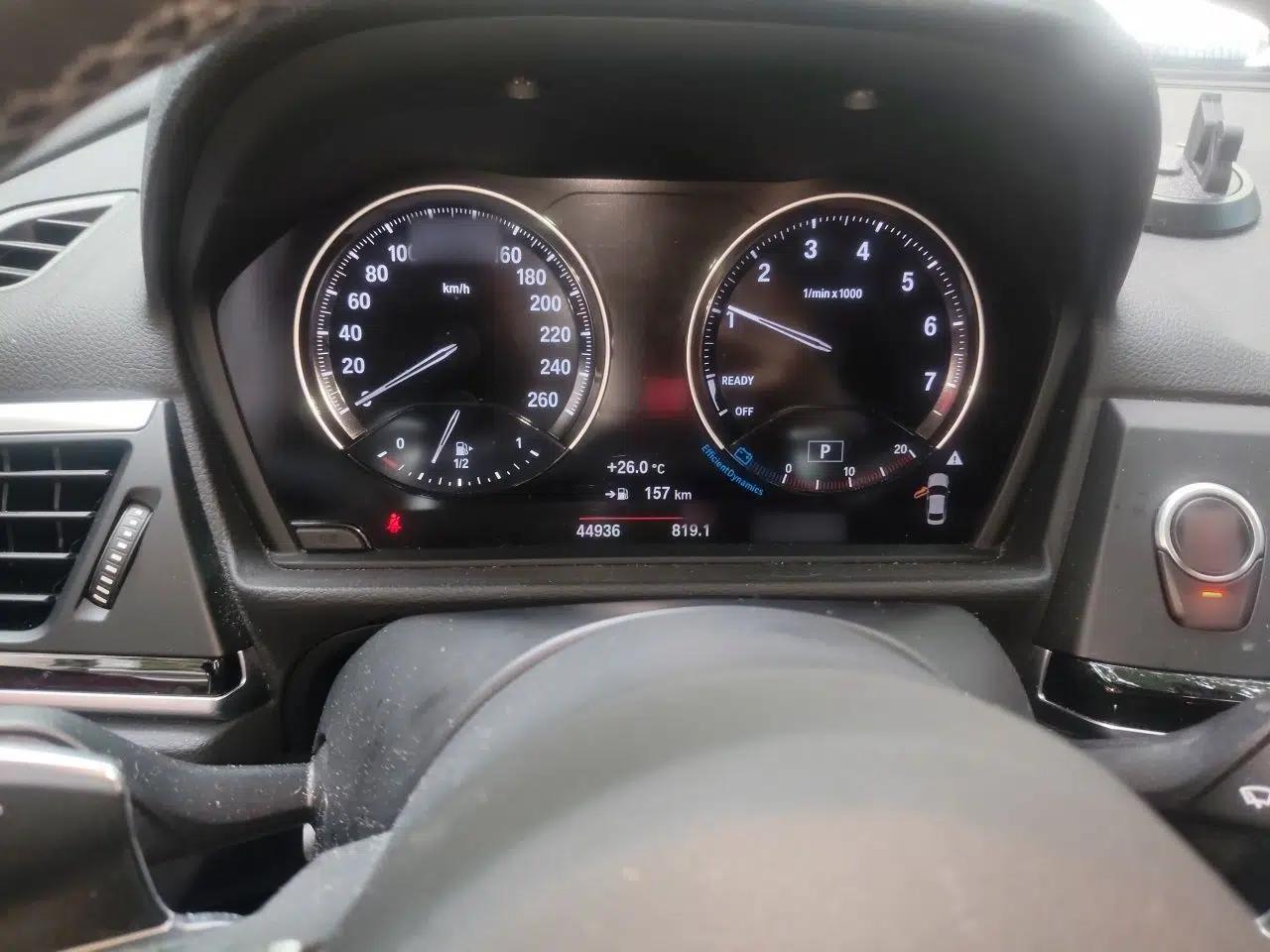 BMW 1 Series 2019 120i Leading Model M Sport Package — миниатюра 10