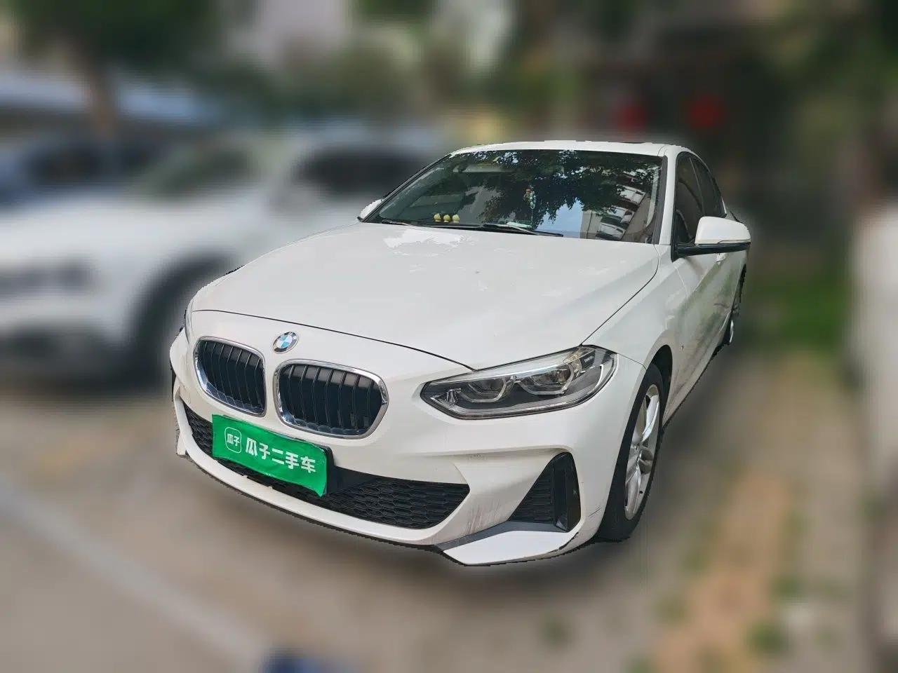 BMW 1 Series 2019 118i M Sport Package — миниатюра 1